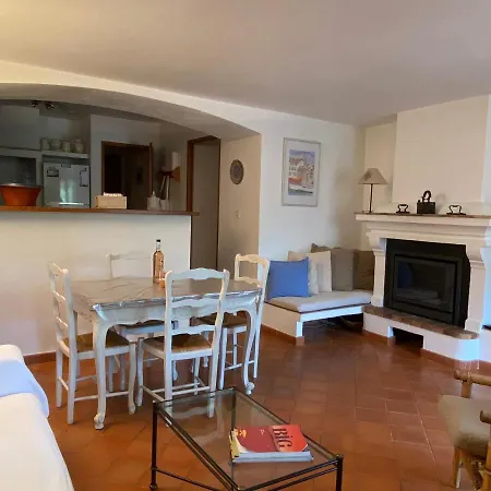 Apartamento Ferme Du Moulin Roux- 2 Spacieux Appartements- 2cbres Chacun- Authentique Ferme Provençale-